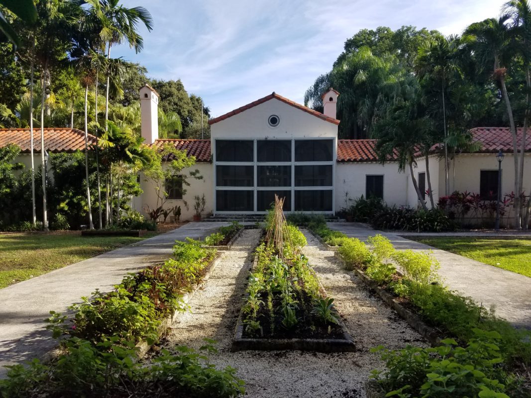 The Superintendent's House features fresh herbs and vegetables in its Kitchen Garden. Photo by Alejandra Serna.