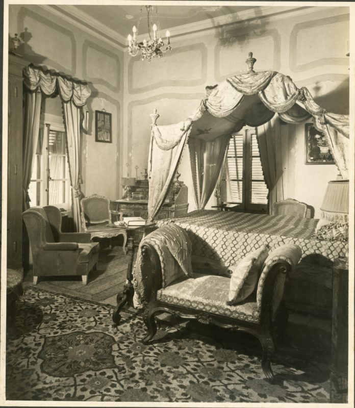 Historic black-and-white photo of the Giudecca bedroom.
