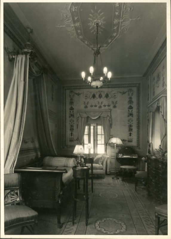 Historic black-and-white photo of the Goyesca bedroom.
