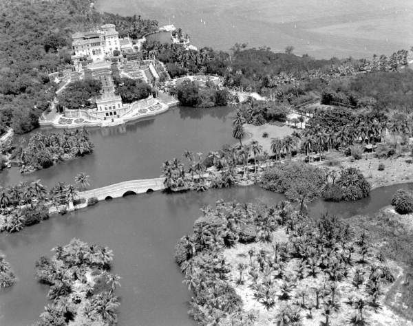 Fig. 1 Aerial View of Vizcaya. State Archives. 